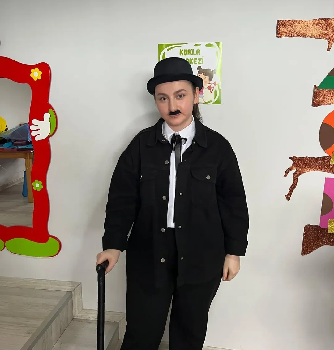 Pandomim Gösterisi 4